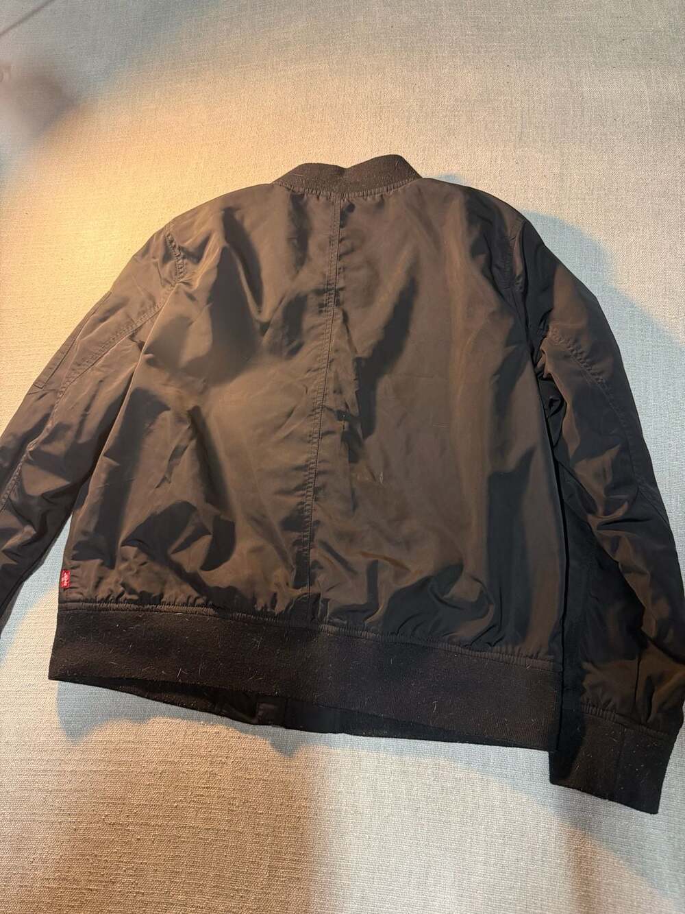 Levi's Women's Black Lightweight Zip-Detail Bomber Jacket Size XL - Picture 4 of 4